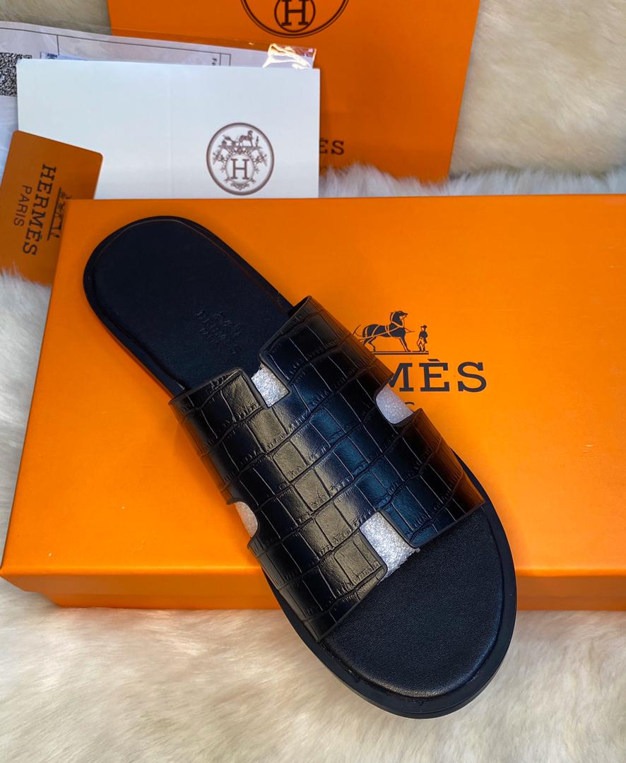 Hermès Sandals | Izmir Croco Black