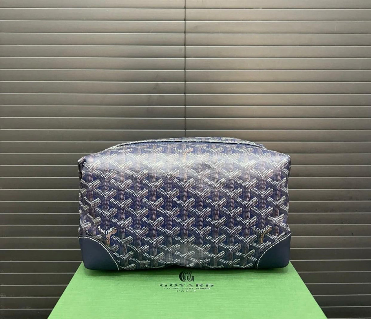 Goyard Boeing 25 Toilet Pouch '' Navy Blue ''