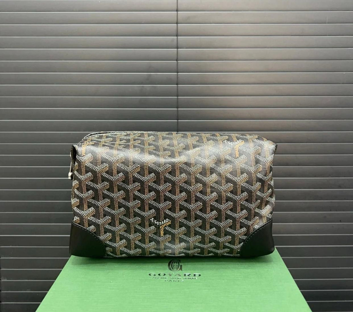 Goyard Boeing 25 Toilet Pouch '' Grey Goyardine canvas''