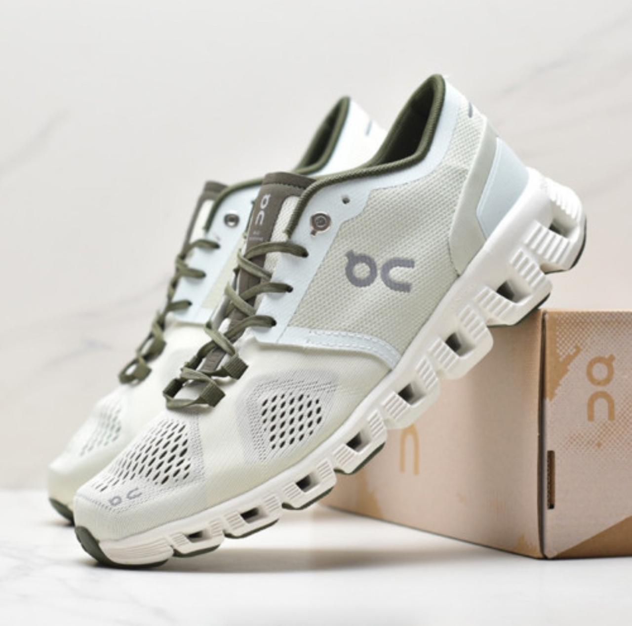 On Cloud X Aloe/White