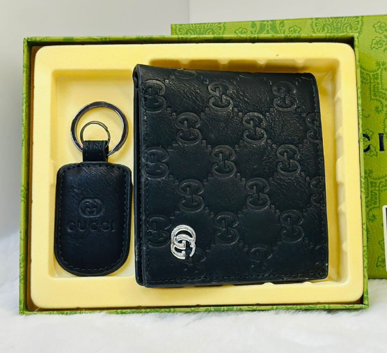 Gucci Glasses | Black Leather Bifold
