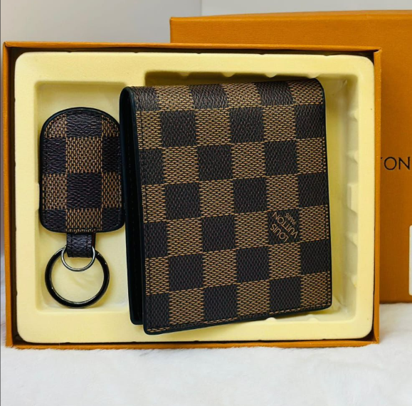 Louis Vuitton Wallet | Gift Set