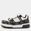 Louis Vuitton LV Maxi – Black & White